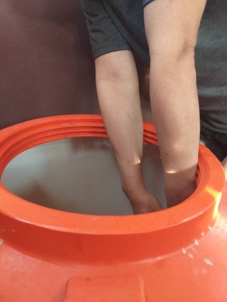 شركة تنظيف خزانات مياه في الشارقة للمنازل